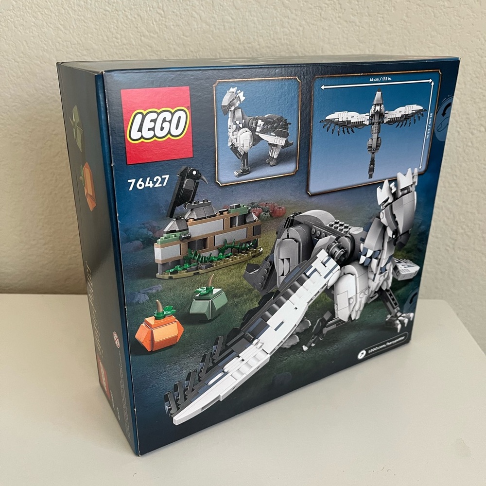 LEGO Harry Potter Buckbeak 76427 - Picture 2 of 3